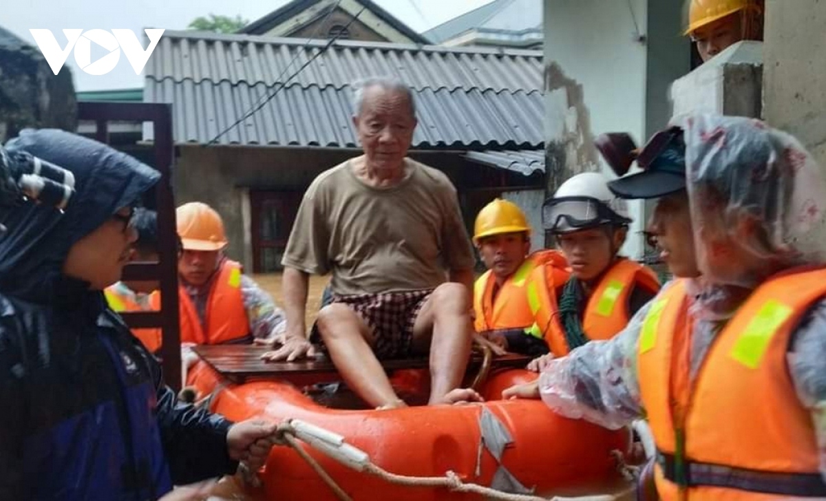 four killed, eight missing as heavy rain hits central and central highlands regions picture 1