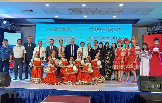 vietnam russia cultural exchange held picture 1