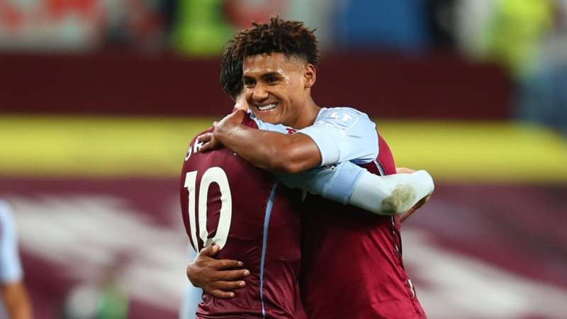 tien dao aston villa ghi 3 ban vao luoi liverpool van la it hinh anh 1
