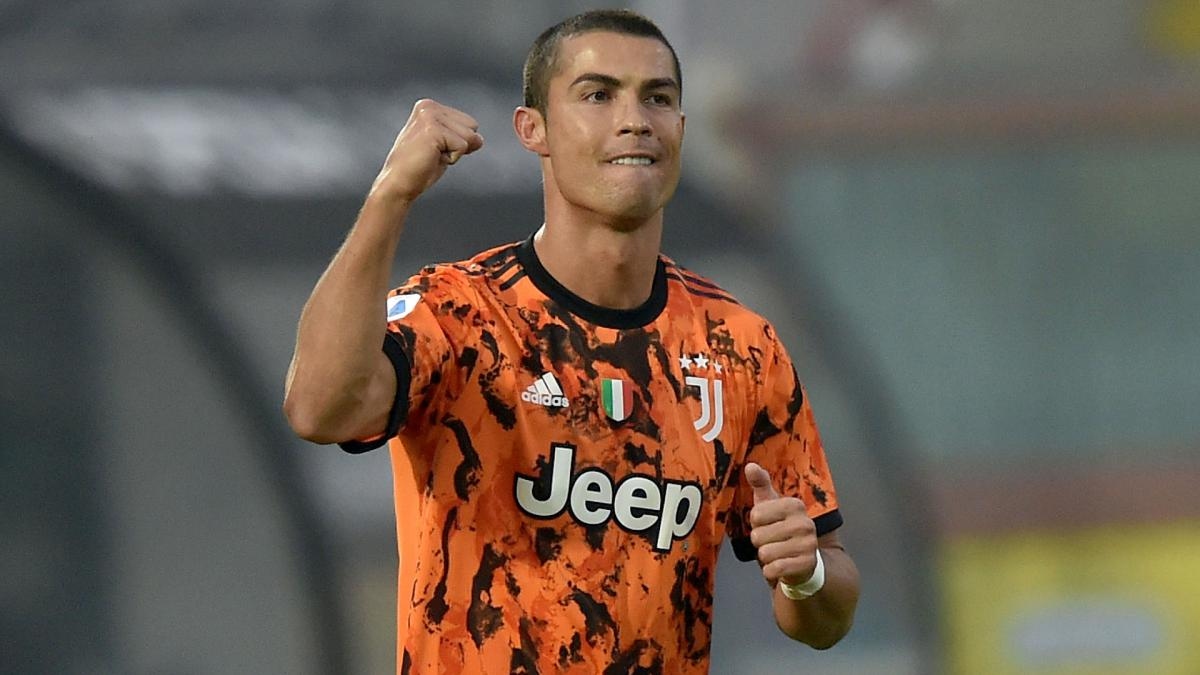 Doi hinh dep nhu mo cua mu khi mua lai cristiano ronaldo tu juventus hinh anh 11