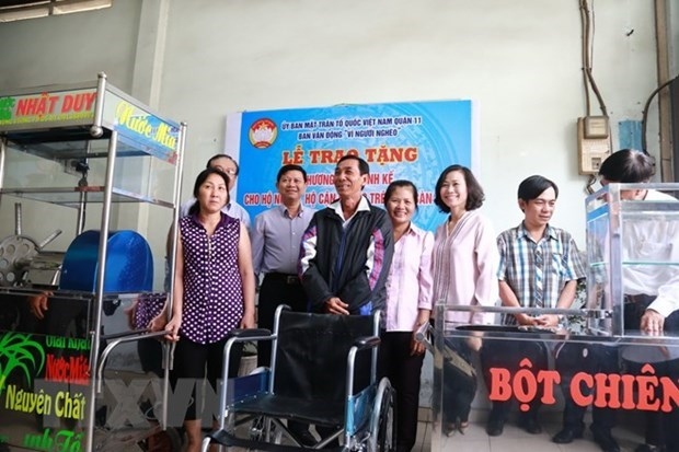 hcm city sets new poverty standards for 2021-2025 period picture 1 hcm city sets new poverty standards for 2021-2025 period picture 1