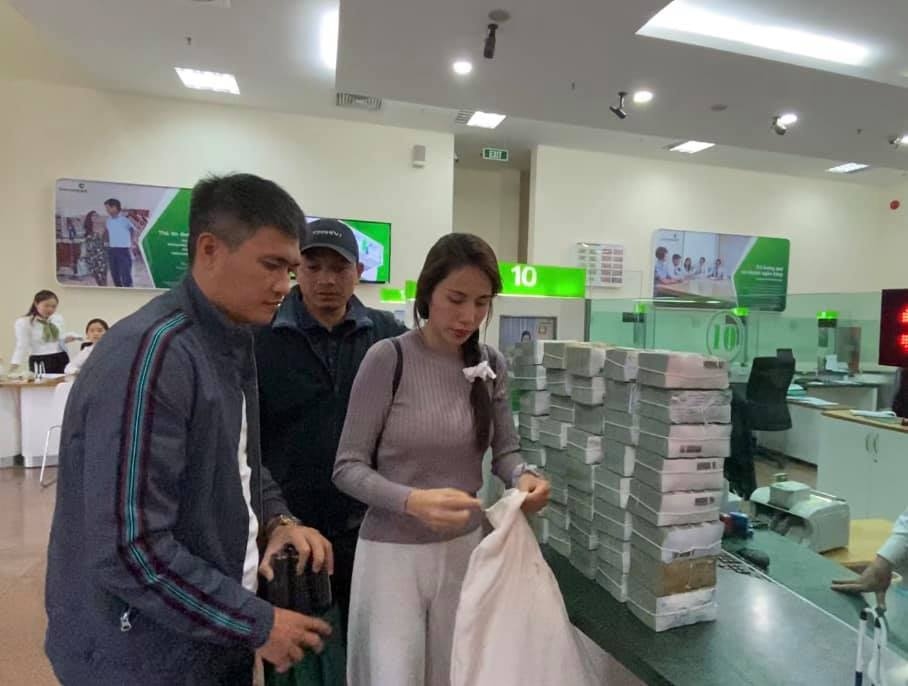 thủy tiên chính thức lên tiếng trước những tiêu cực về việc từ thiện hình ảnh 3 thuy tien chinh thuc len tieng truoc nhung tieu cuc ve viec tu thien hinh anh 3
