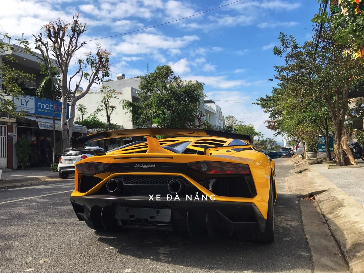 can canh sieu pham lamborghini aventador svj vua cap ben viet nam hinh anh 9