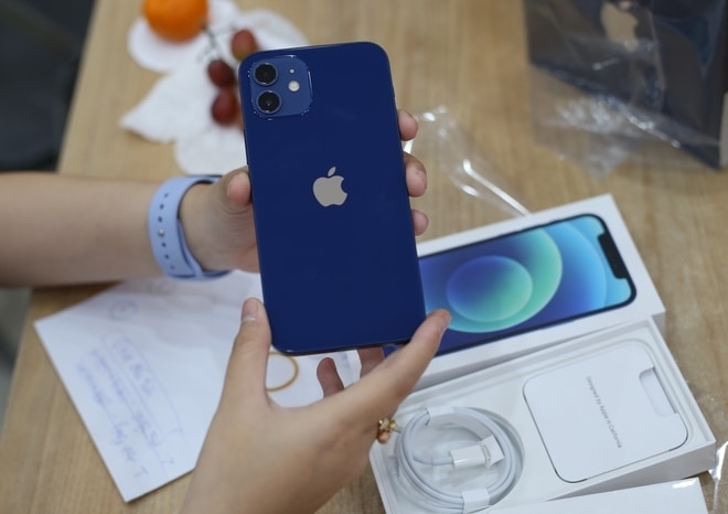 tai sao iphone 12 chua the ket noi mang 5g tai viet nam hinh anh 1