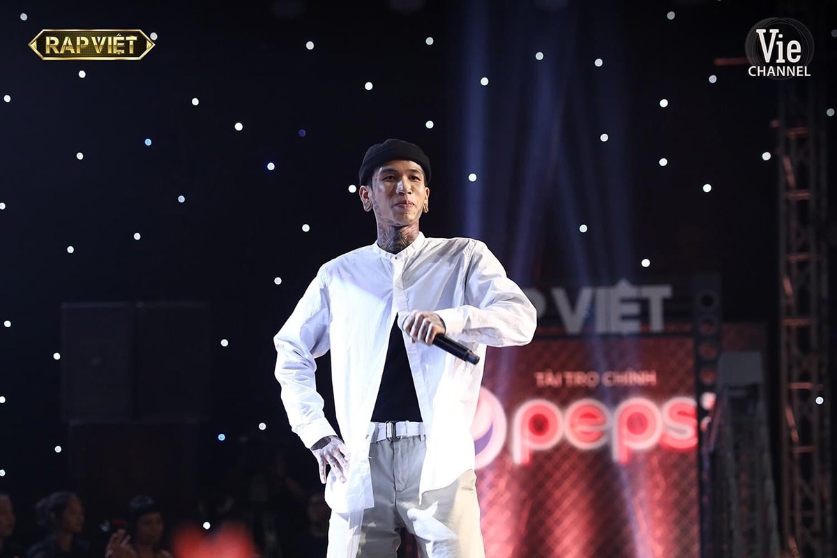 de choat toi khong ky vong se tro thanh quan quan, chi can fan vi minh ma co gang hinh anh 6