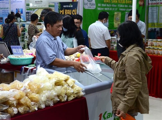 2020 ewec da nang features 350 booths picture 1