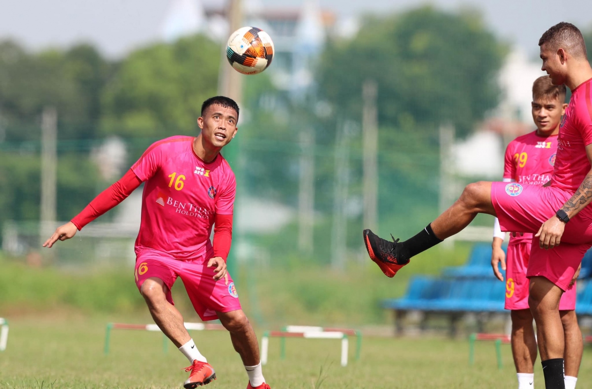 Doi hinh nhung ngoi sao gan mac Dt viet nam co ben do moi o v-league 2021 hinh anh 4