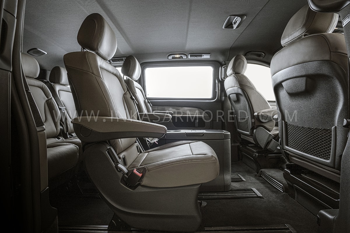 chiem nguong mercedes-benz v-class boc thep hang nang, chong luu dan hinh anh 6