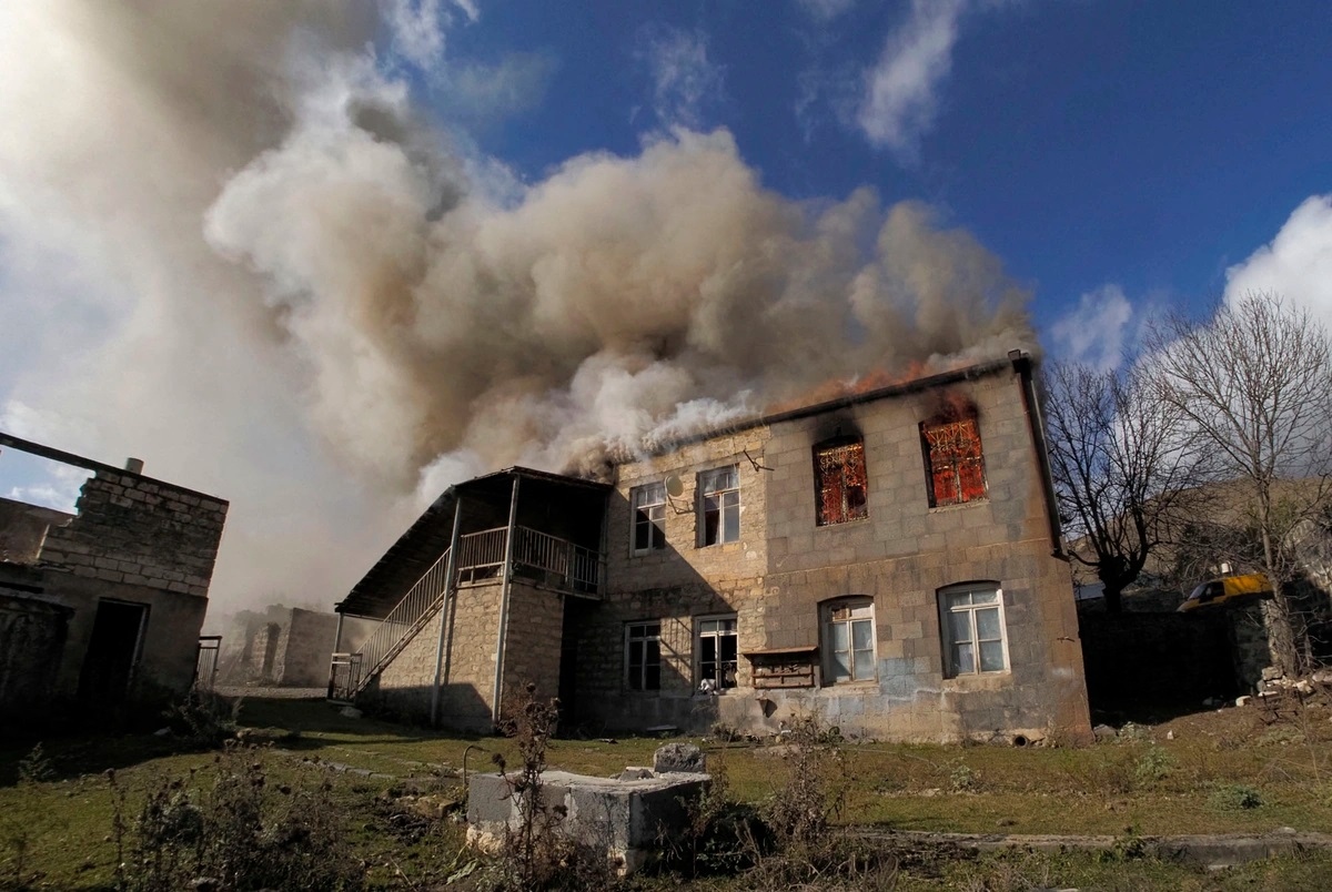 Anh nguoi dan armenia thu don, rut khoi vung lan can nagorno-karabakh hinh anh 7