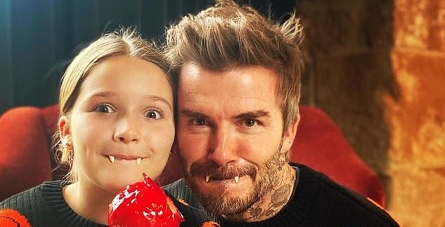 David Beckham và con gái cưng mặc áo đôi, hóa ma cà rồng trong lễ hội Halloween