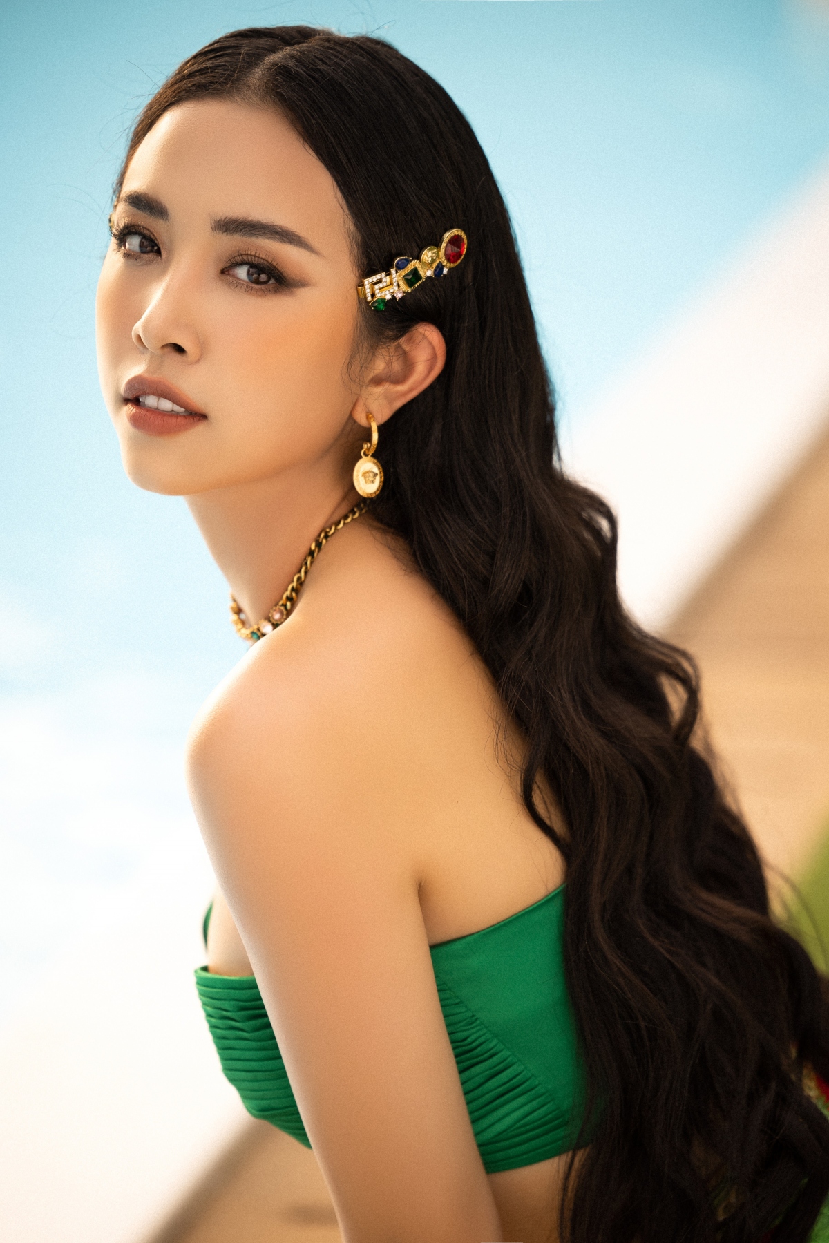tiểu vy, phương nga, thuý an khoe hình thể nóng bỏng trước ngày kết thúc nhiệm kỳ hình ảnh 8 tieu vy, phuong nga, thuy an khoe hinh the nong bong truoc ngay ket thuc nhiem ky hinh anh 8