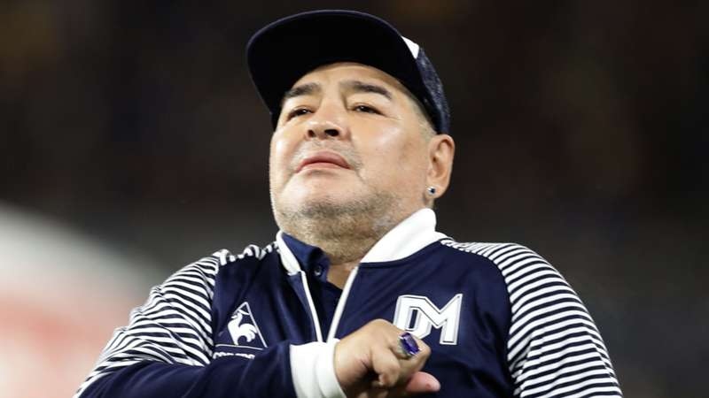 huyen thoai bong da maradona dot ngot qua doi o tuoi 60 hinh anh 1