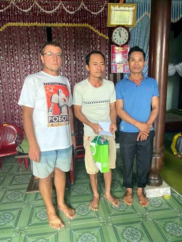 doanh nhân người nga với tấm lòng nhân ái chia sẻ cùng đồng bào miền trung việt nam hình ảnh 1 doanh nhan nguoi nga voi tam long nhan ai chia se cung dong bao mien trung viet nam hinh anh 1