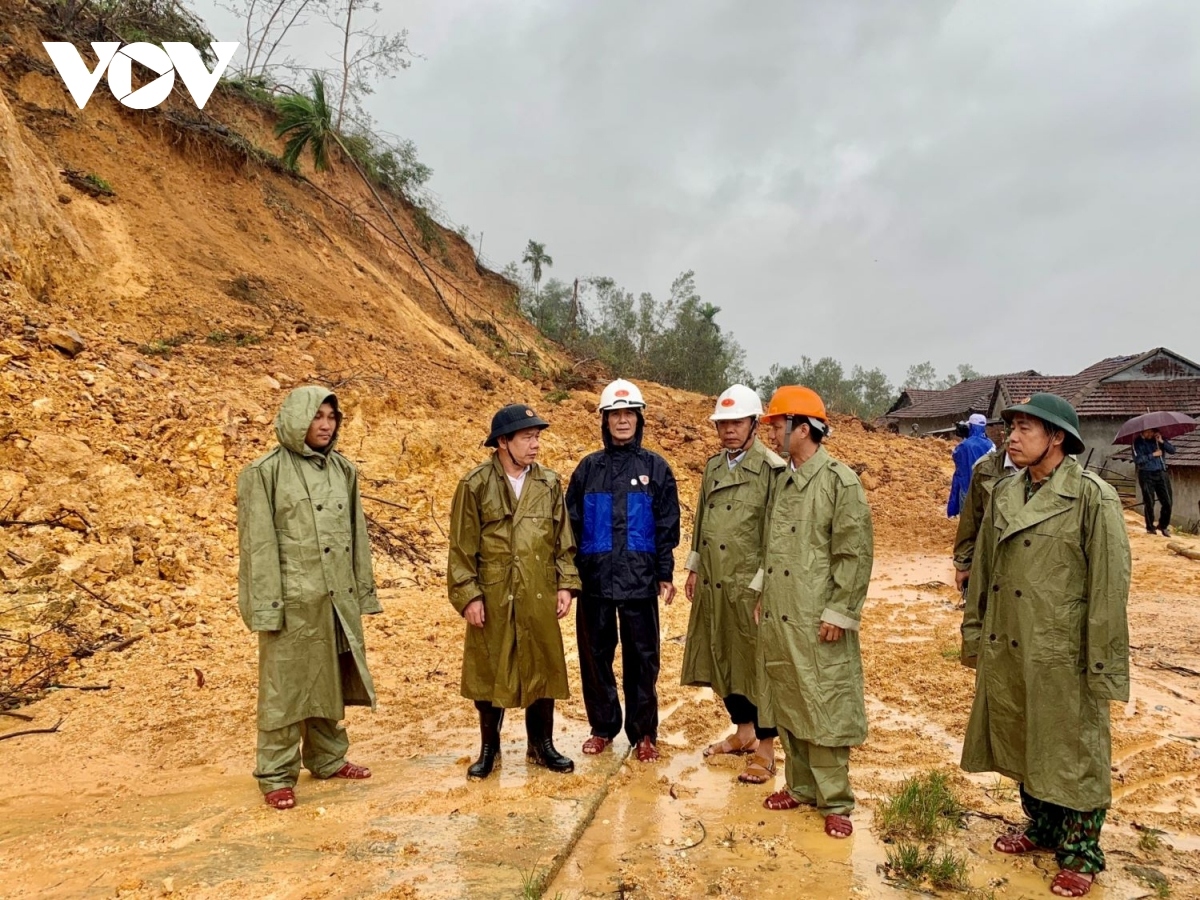 quang ngai and binh dinh provinces endure prolonged spell of rain picture 8