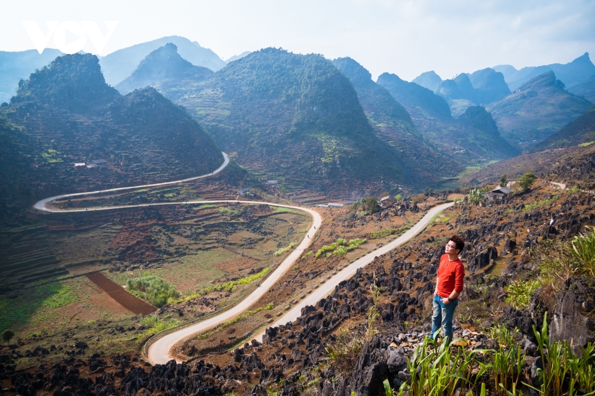 stunning images of perilous passes in ha giang picture 11