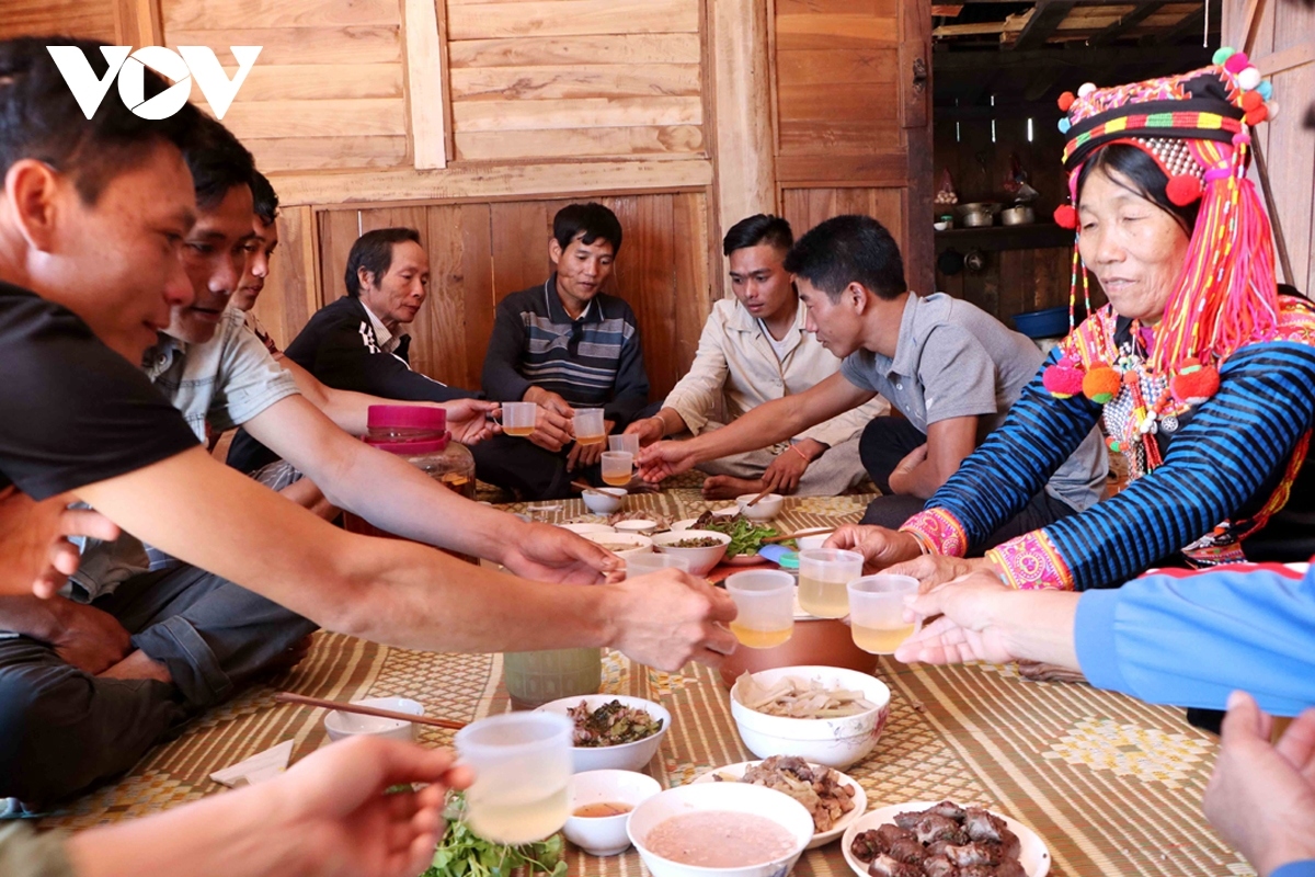 early new year celebrations of ha nhi ethnic people in northern vietnam picture 13