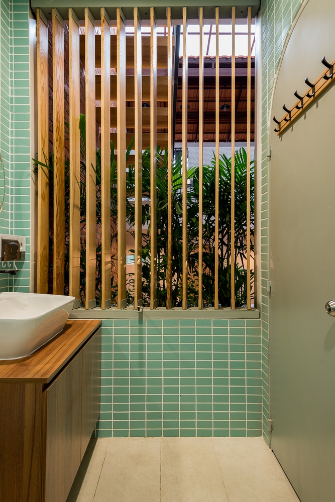 hinh 10 4 - Tham khảo c&aacute;ch lấy s&aacute;ng th&ocirc;ng minh cho nh&agrave; c&oacute; mặt tiền hẹp 4x18