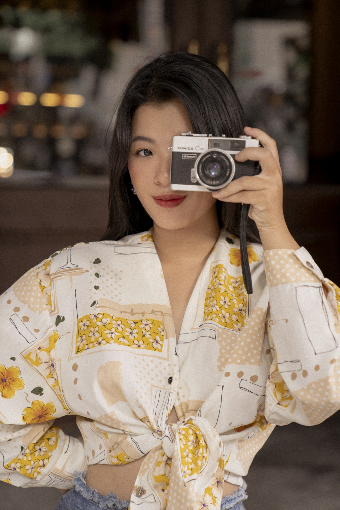 nhan sac rang ro, trong treo cua con gai ut nsUt chieu xuan hinh anh 2