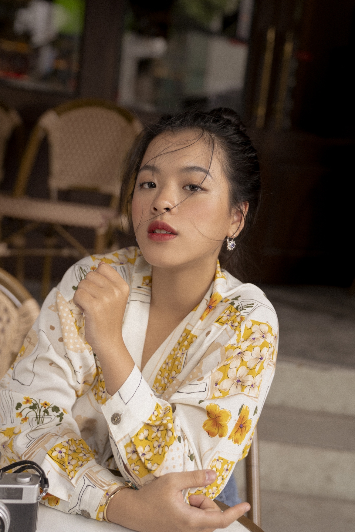 nhan sac rang ro, trong treo cua con gai ut nsUt chieu xuan hinh anh 1