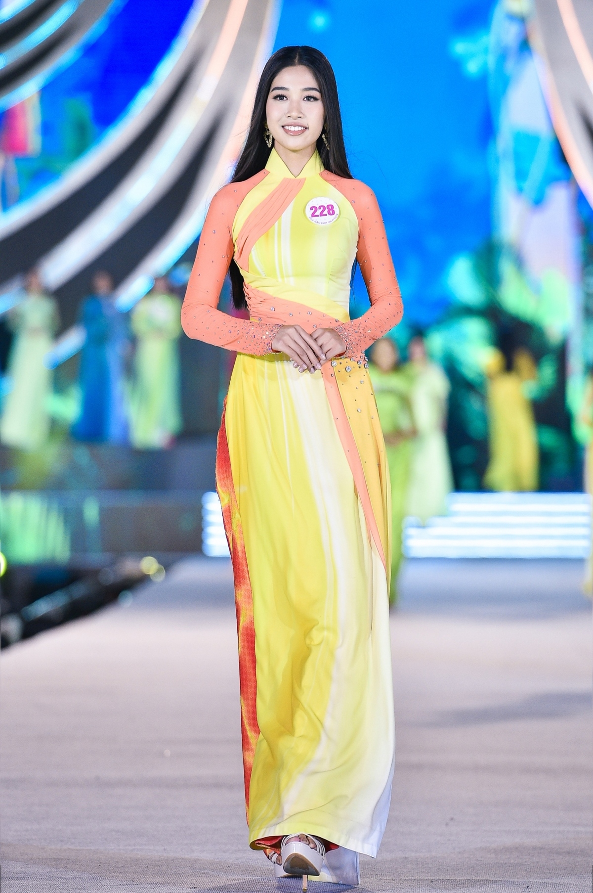 beauties dazzle during final round of miss vietnam 2020 picture 10