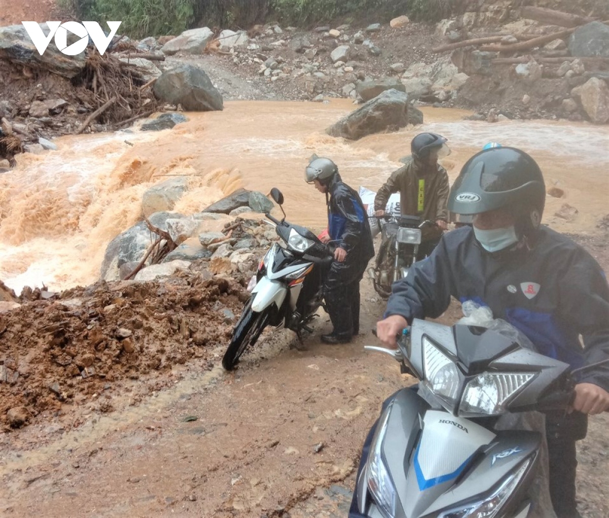 floods and heavy rain ravage central region picture 1