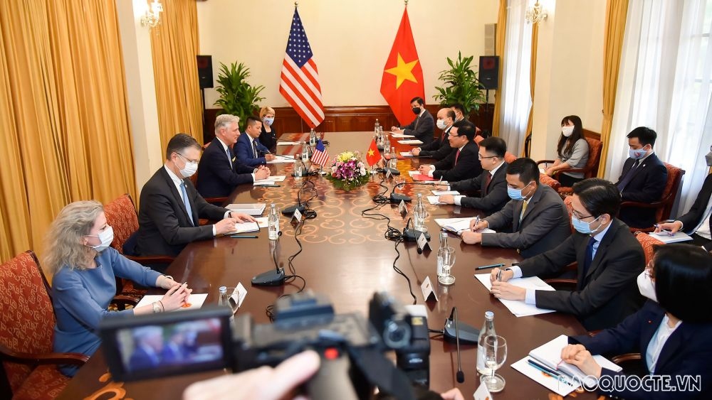 us security advisor o brien welcomed in hanoi picture 10
