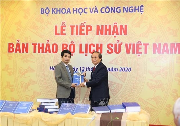 science ministry receives draft vietnamese history picture 1