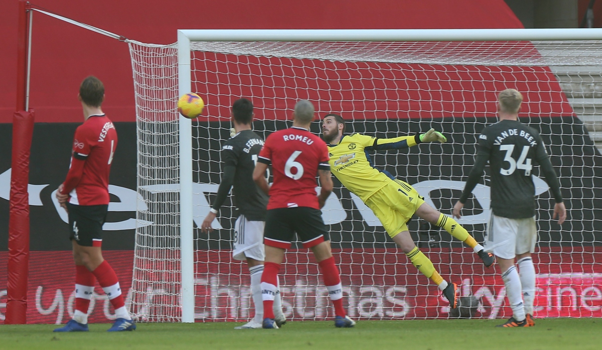 cavani toa sang nhu mot vi than , mu loi nguoc dong thang southampton hinh anh 14