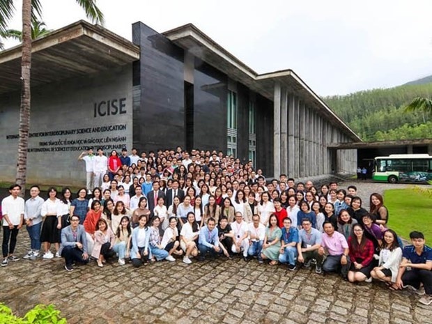 8th vietnam summer school of science held in binh dinh picture 1