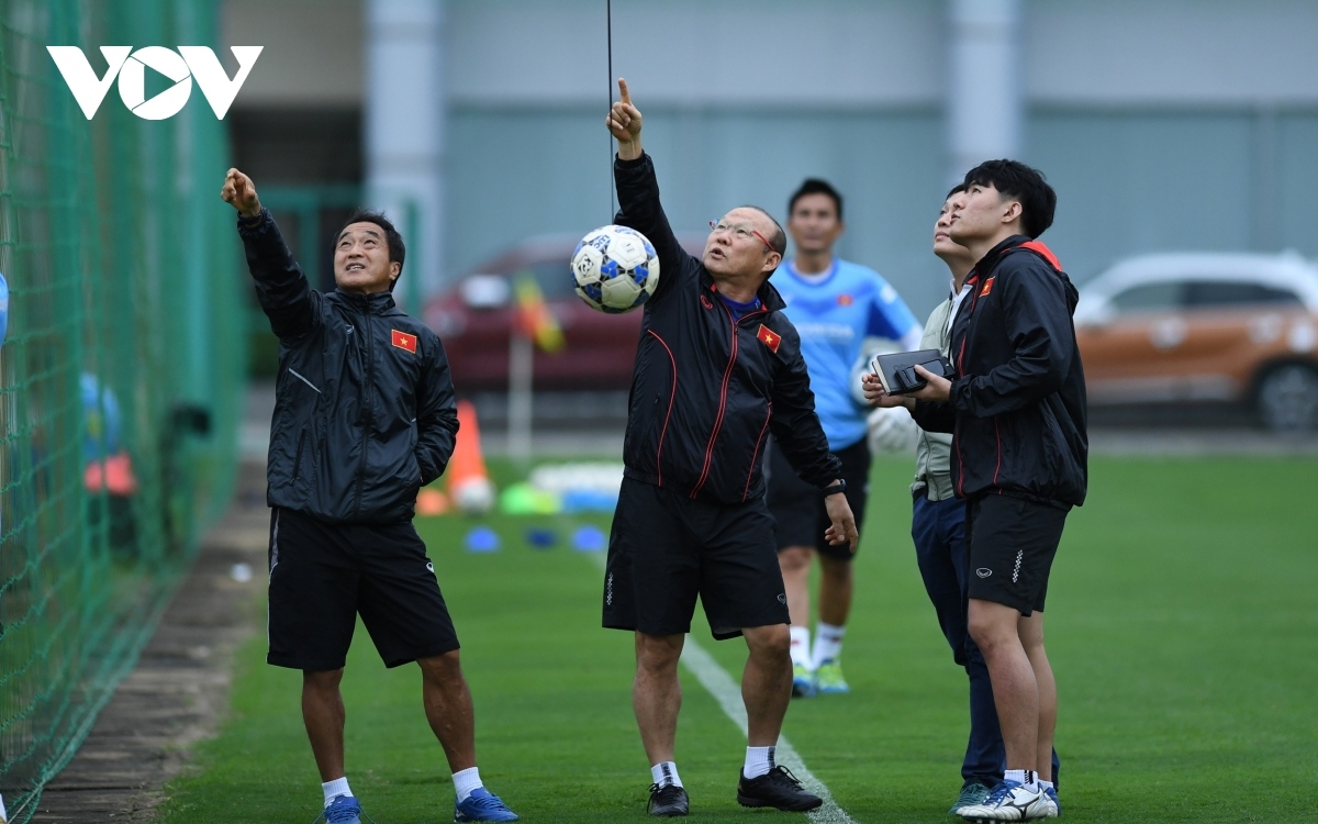 vietnam u22 squad get training camp underway in hanoi picture 2