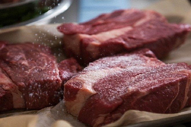 Mách bạn cách hầm thịt bò nhanh mềm không cần nồi áp suất