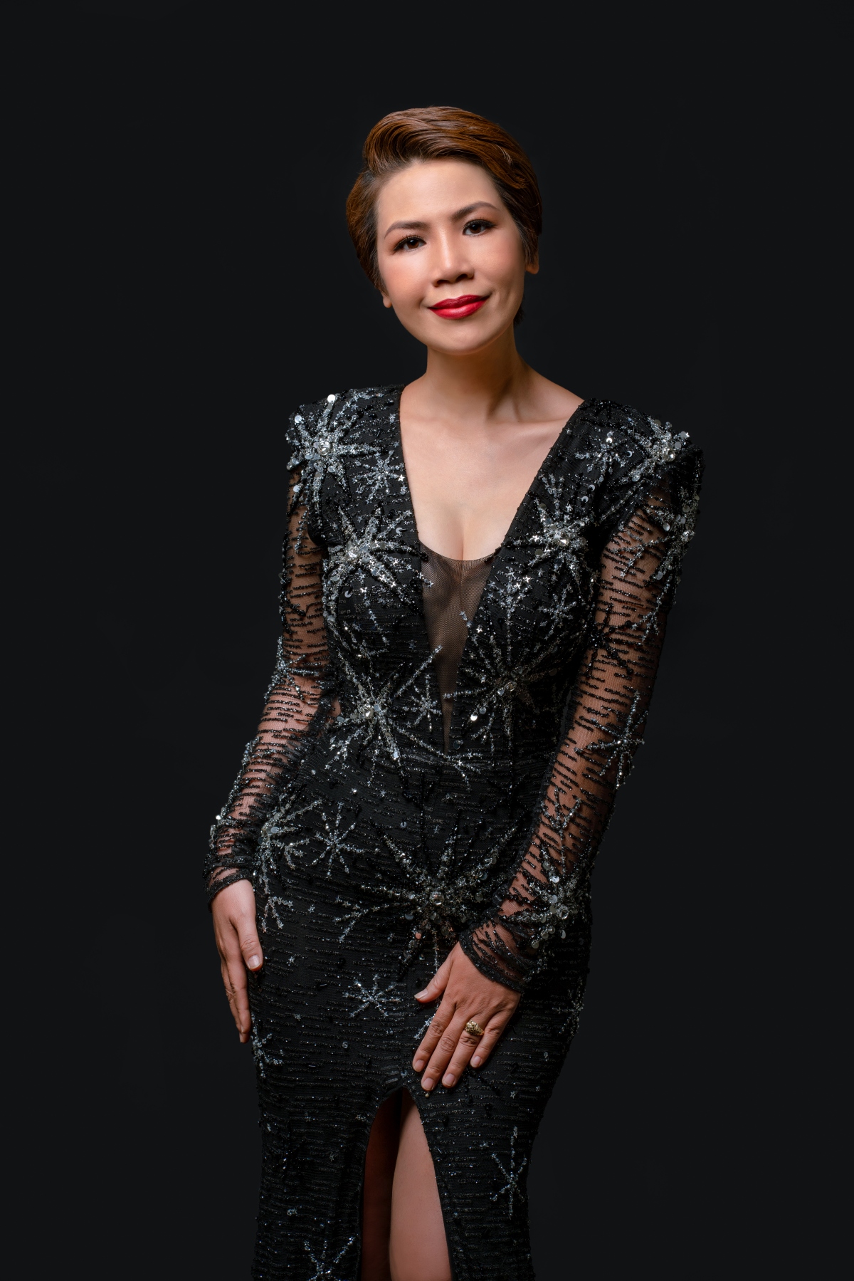 NSƯT Hồng Vy.