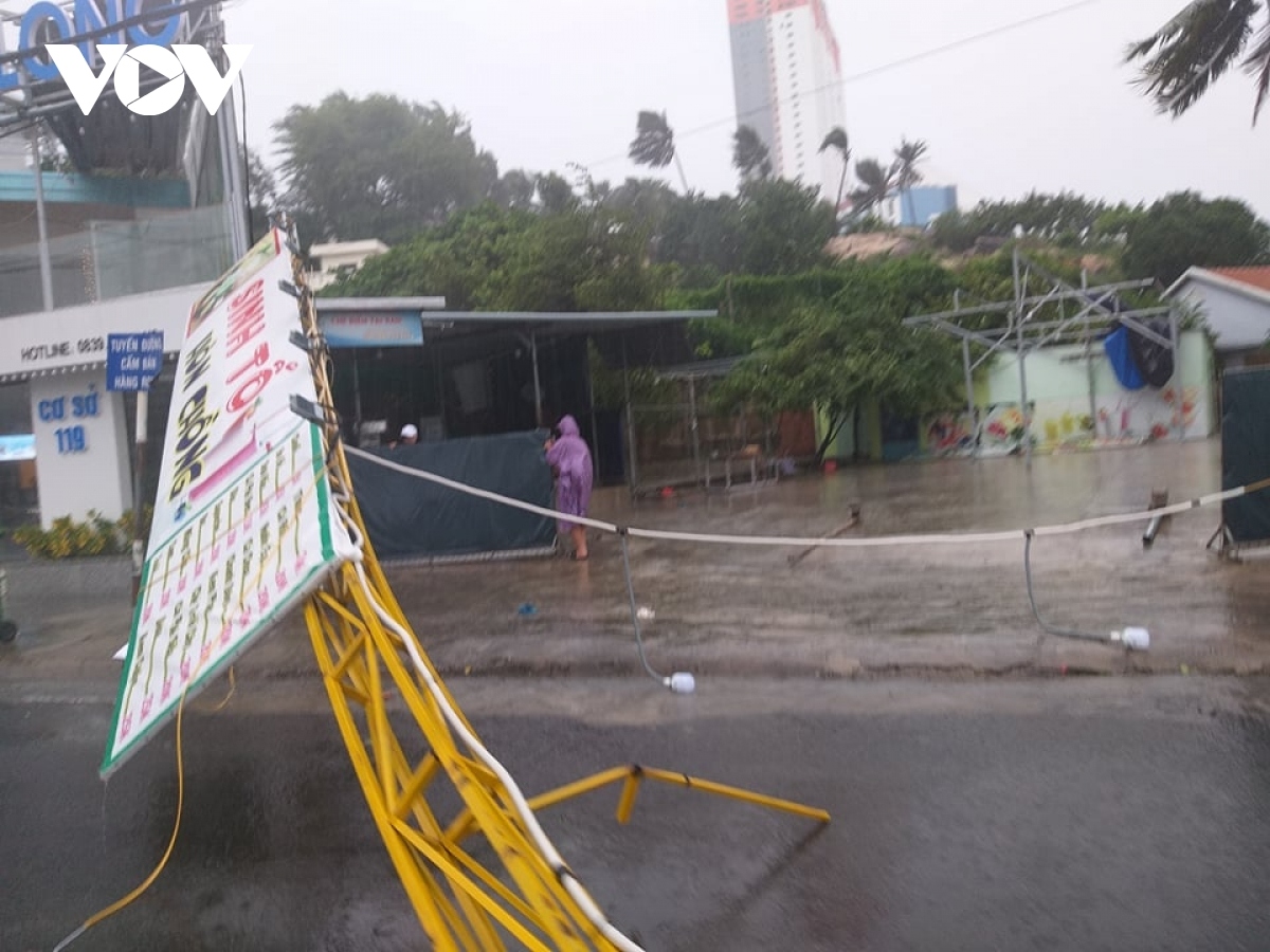 first photos show storm etau hitting south-central coastal areas picture 6