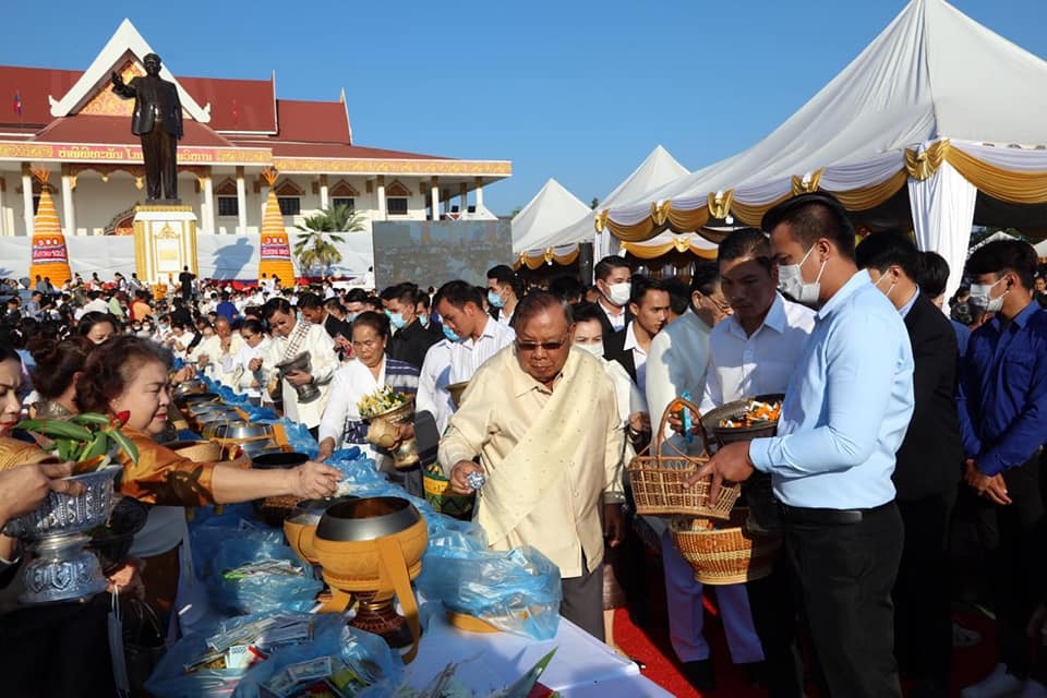 Tổng Bí thư - Chủ tịch nước Lào Bounnhang Vorachith dự các hoạt động kỷ niệm 100 năm ngày sinh Chủ tịch Kaysone Phomvihan.