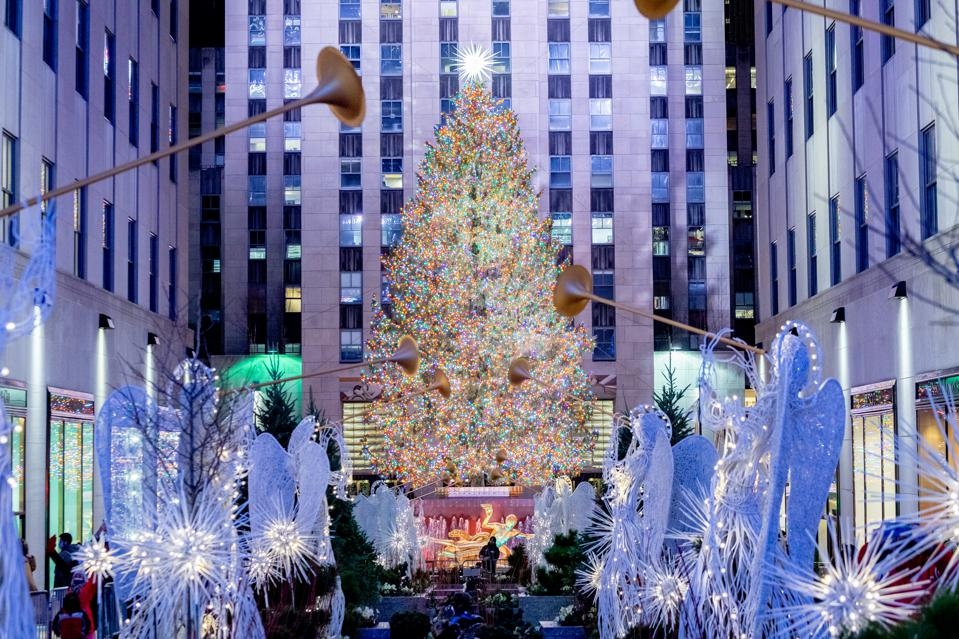  Cây thông Noel ở trung tâm thương mại Rockefeller, New York.