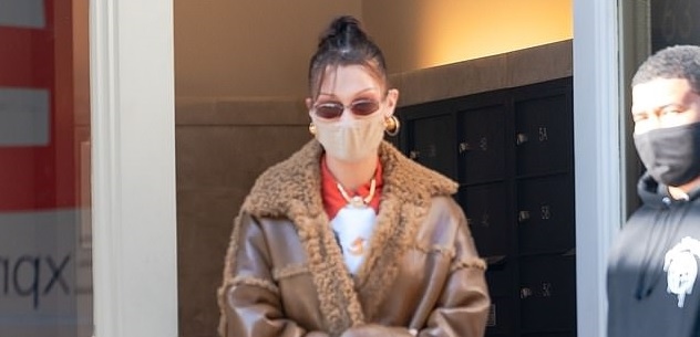 Bella Hadid giản dị xuống phố trong thời tiết giá lạnh