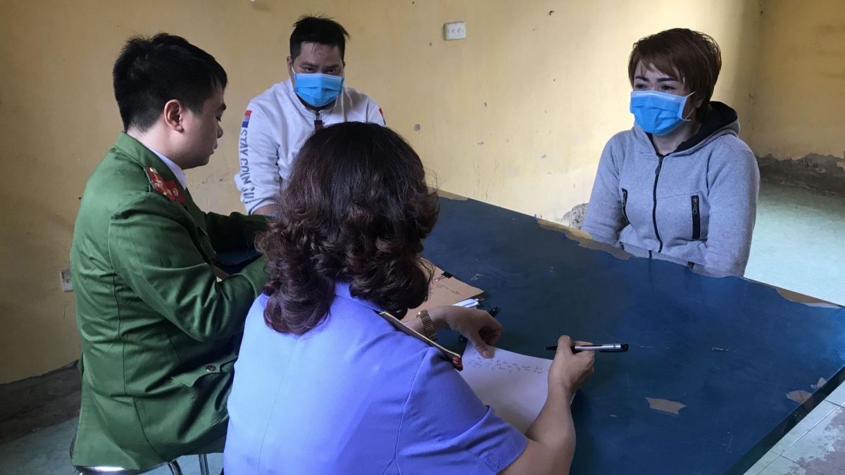 khởi tố chủ quán bánh xèo hành hạ nhân viên hình ảnh 1 khoi to chu quan banh xeo hanh ha nhan vien hinh anh 1