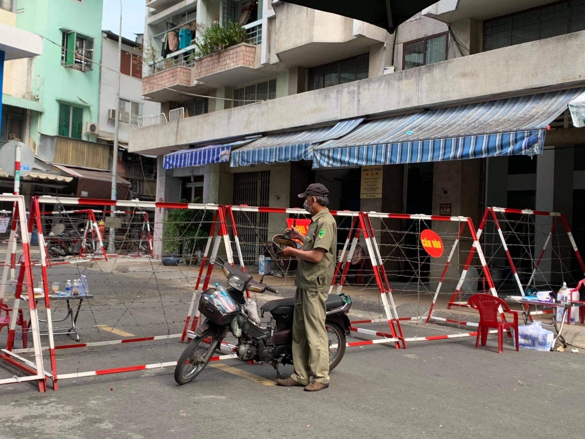 BN1451 có lịch trình di chuyển phức tạp, đến nhiều nơi đông người