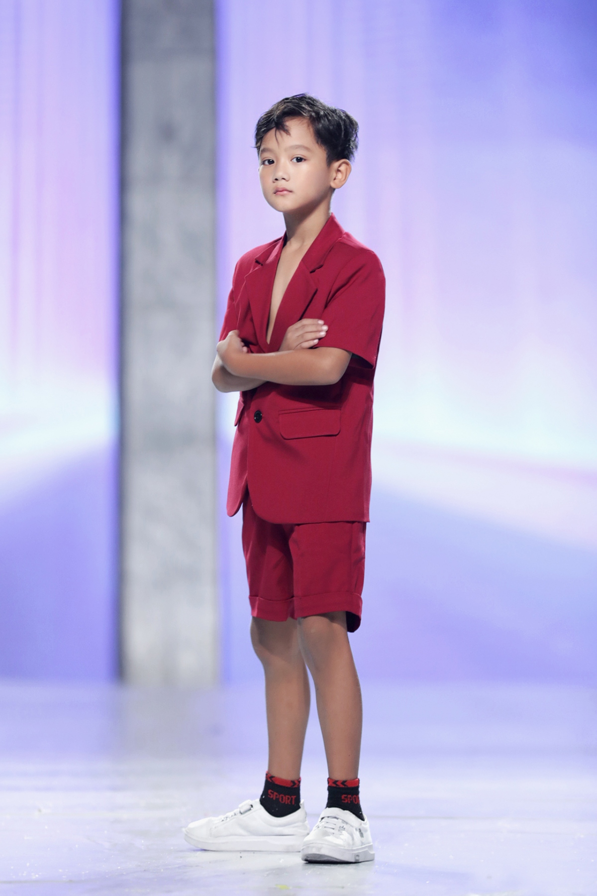 choang ngop voi nhung man trinh dien cua dan mau nhi tai vietnam junior fashion week hinh anh 14