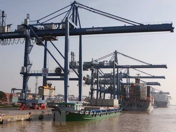 cargo via vietnam s seaports up 4 in 2020 picture 1