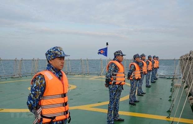 Vietnamese and Chinese coast guards carry out joint patrols in Gulf of Tonkin