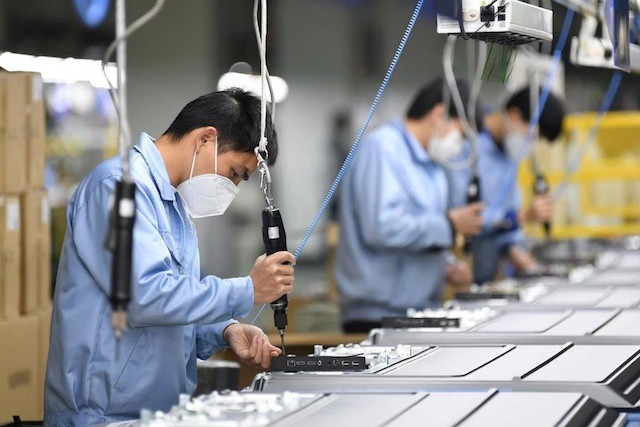 ADB raises Vietnamese GDP growth forecast to 2.3% this year