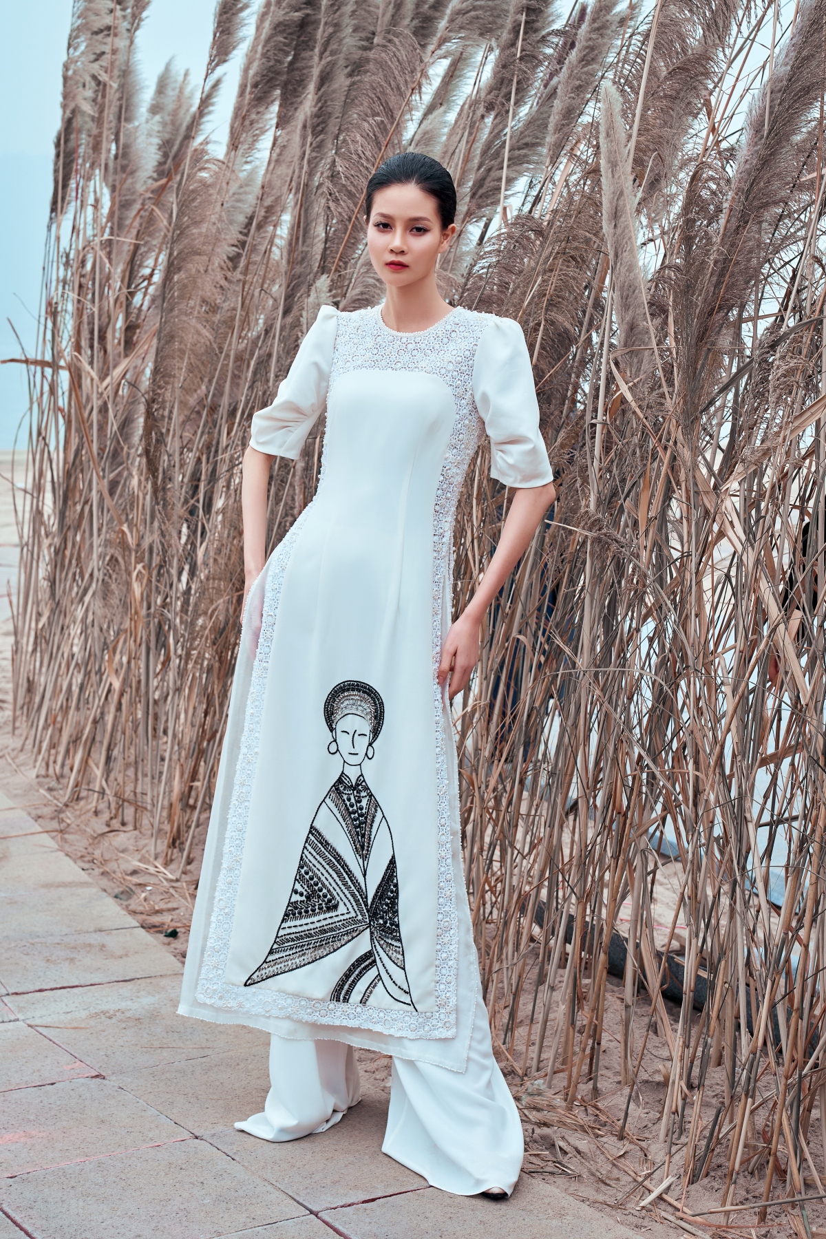 A hau phuong nga chiu lanh, trinh dien trong show ao dai cua ha duy hinh anh 10