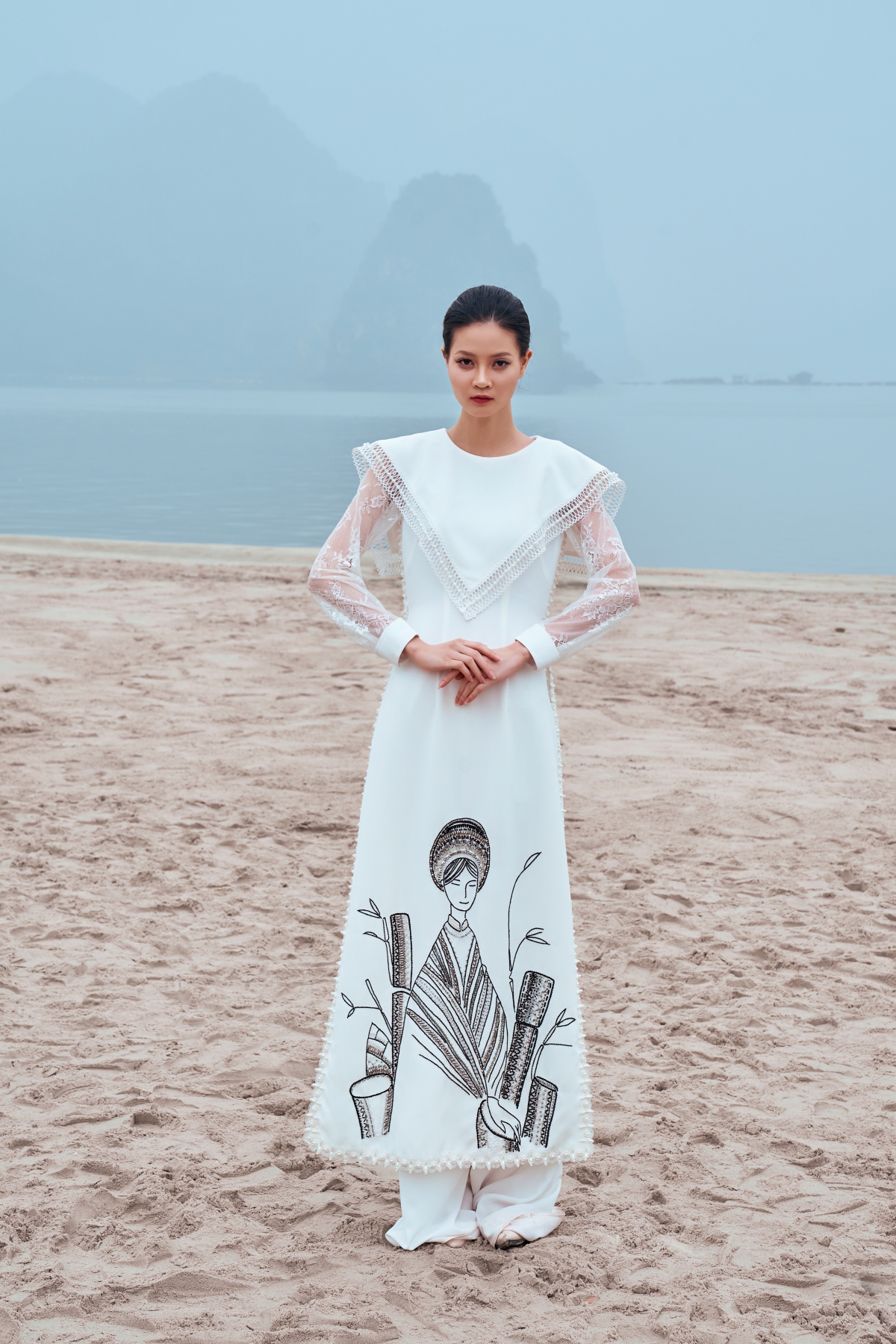 A hau phuong nga chiu lanh, trinh dien trong show ao dai cua ha duy hinh anh 5