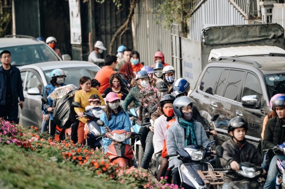 Bảo đảm an toàn giao thông dịp Tết gắn với phòng, chống Covid-19