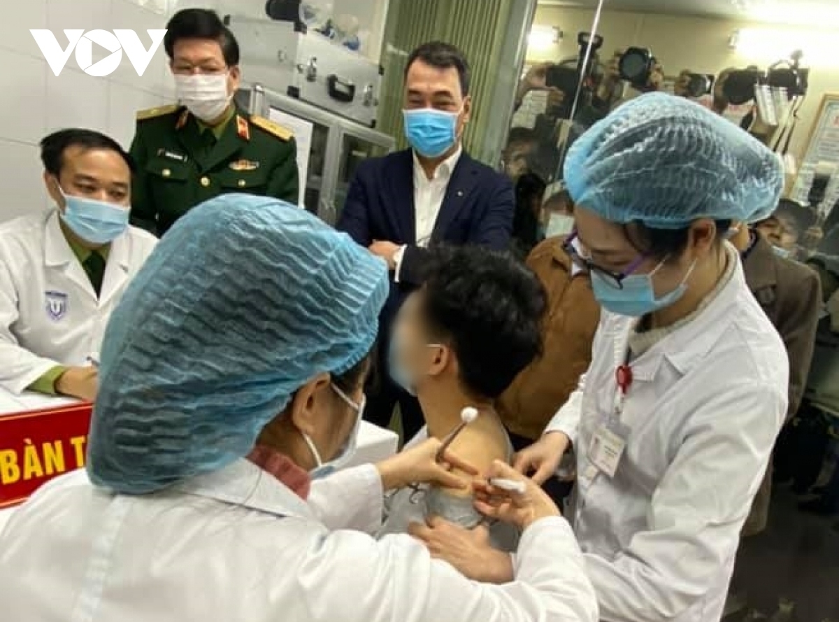 volunteers receive 50mcg dose of nano covax to combat covid-19 picture 1