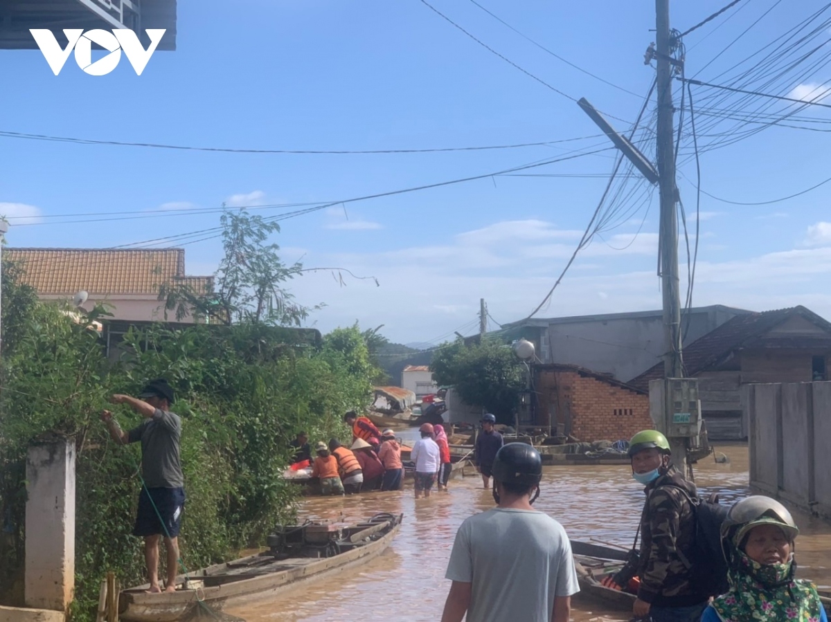 dak lak, dak nong provinces endure serious flooding despite halt in rain picture 5