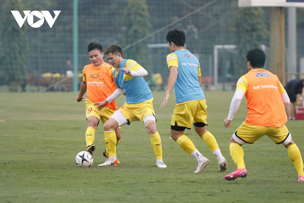 national team launch training camp in hanoi picture 12