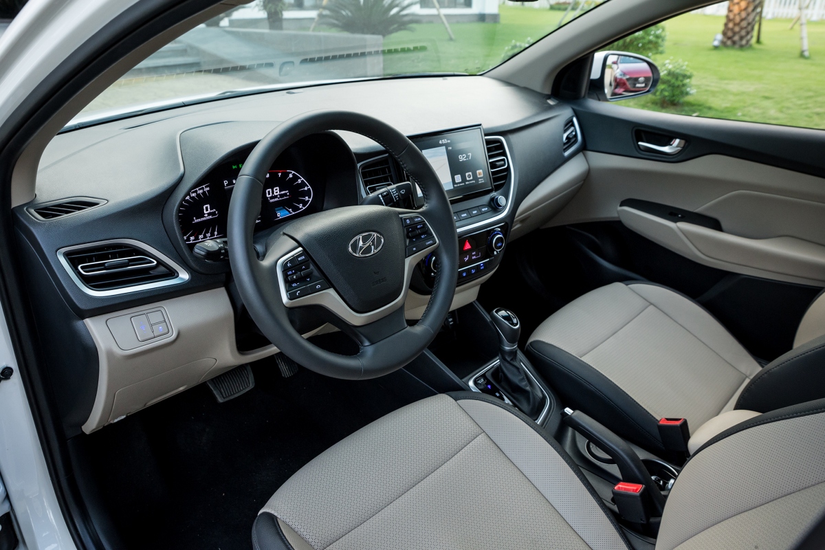 Đại chiến sedan giá rẻ Chọn Toyota Vios hay Hyundai Accent 2021