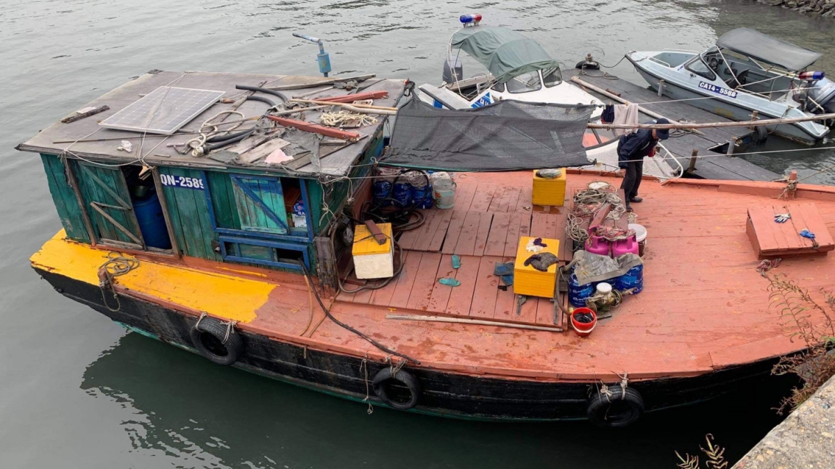 bat giu 2 vu van chuyen dau diesel khong ro nguon goc hinh anh 1